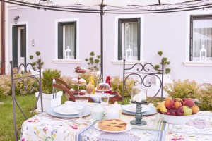 Bed and Breakfast Treviso Italia Le Tre Corti Colazione in giardino