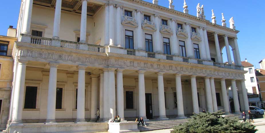 Palazzo Chiericati Vicenza - Cosa vedere nei dintorni B&B Le Tre Corti Treviso